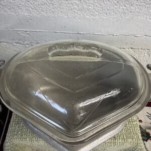 Vintage Guardian Service Ware Aluminum Triangle Shaped Cookware w/ Lid 11 In
